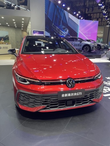 2025-chongqing-international-auto-exhibition-a-grand-showcase-where-tradition-meets-innovation14.jpg